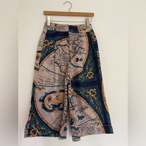 Anthropologie Tiny Twilight Capri Pants Size XS